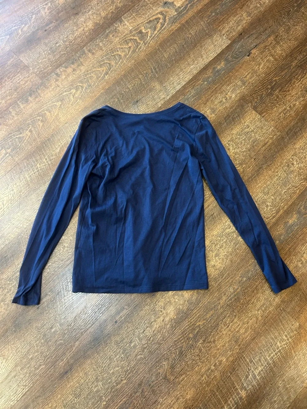 Ralph Lauren Navy Long Sleeve V-Neck Tee with Red Pony - Picture 5 of 6